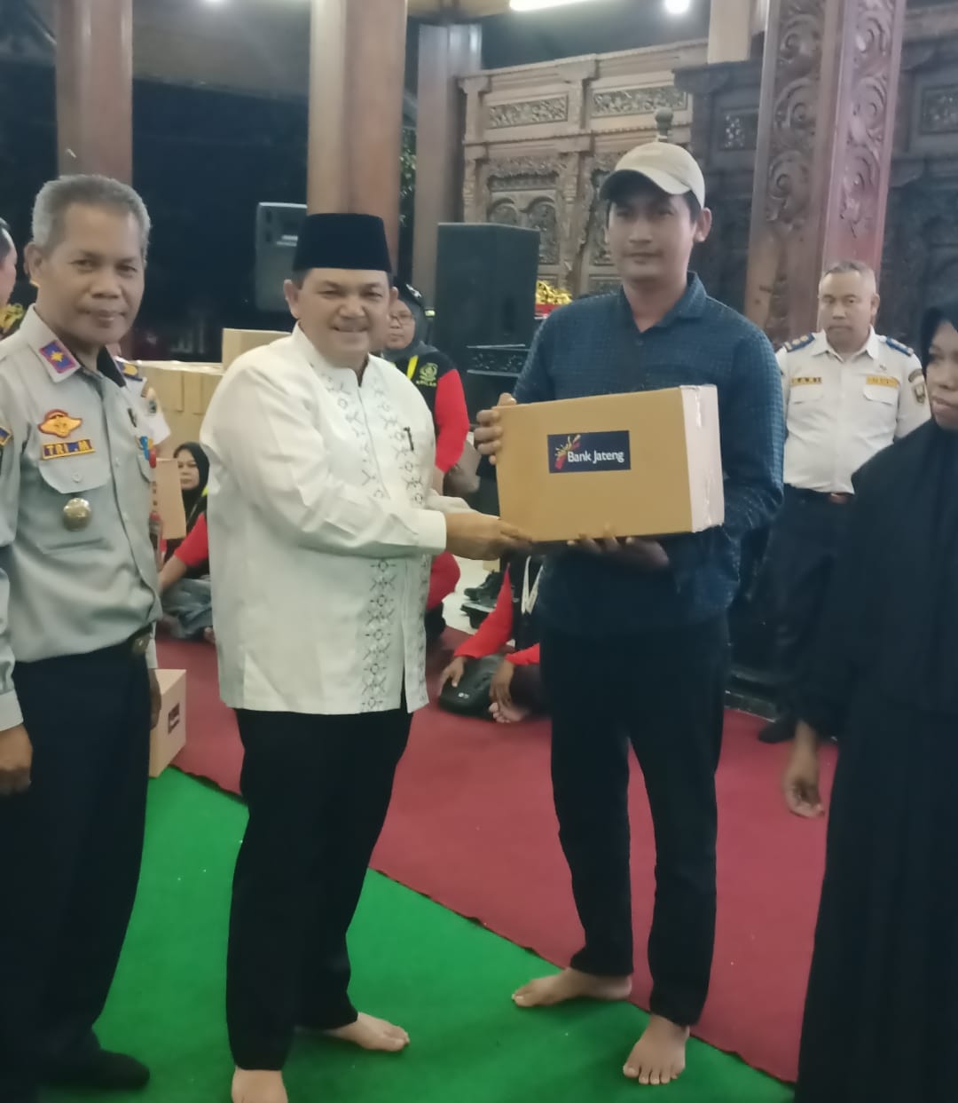 Bupati Semarang Sambut Kedatangan 150 Pemudik Gratis dari Jakarta