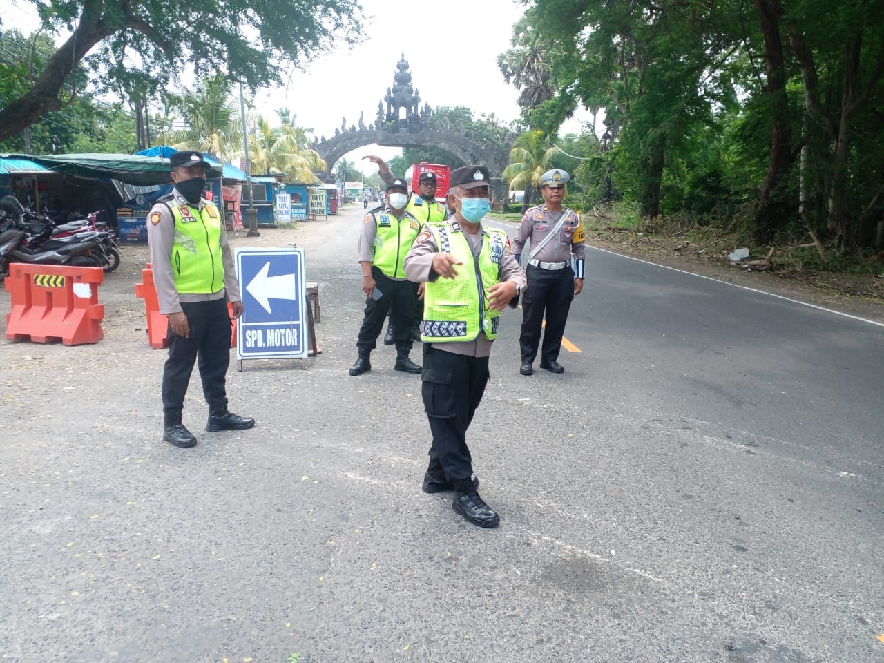 Polisi Atur Arus Mudik di Gilimanuk, Perjalanan Pemudik Makin Nyaman