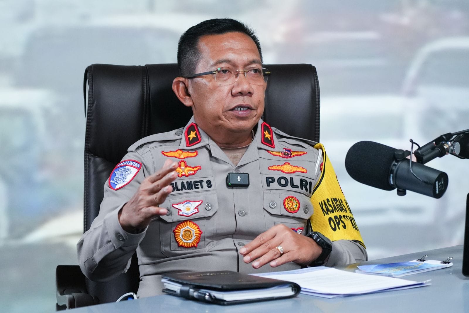 Pembatasan Kendaraan Sumbu Tiga dan Delaying System Efektif Lancarkan Arus Mudik 2025