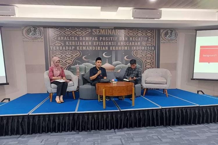 Forum Mahasiswa Islam Semarang Raya Soroti Efisiensi Anggaran dalam Seminar