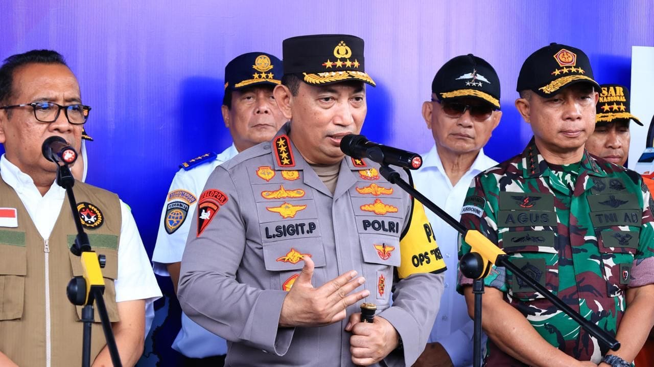 Pantau Arus Mudik, Kapolri Kunjungi Rest Area KM 57