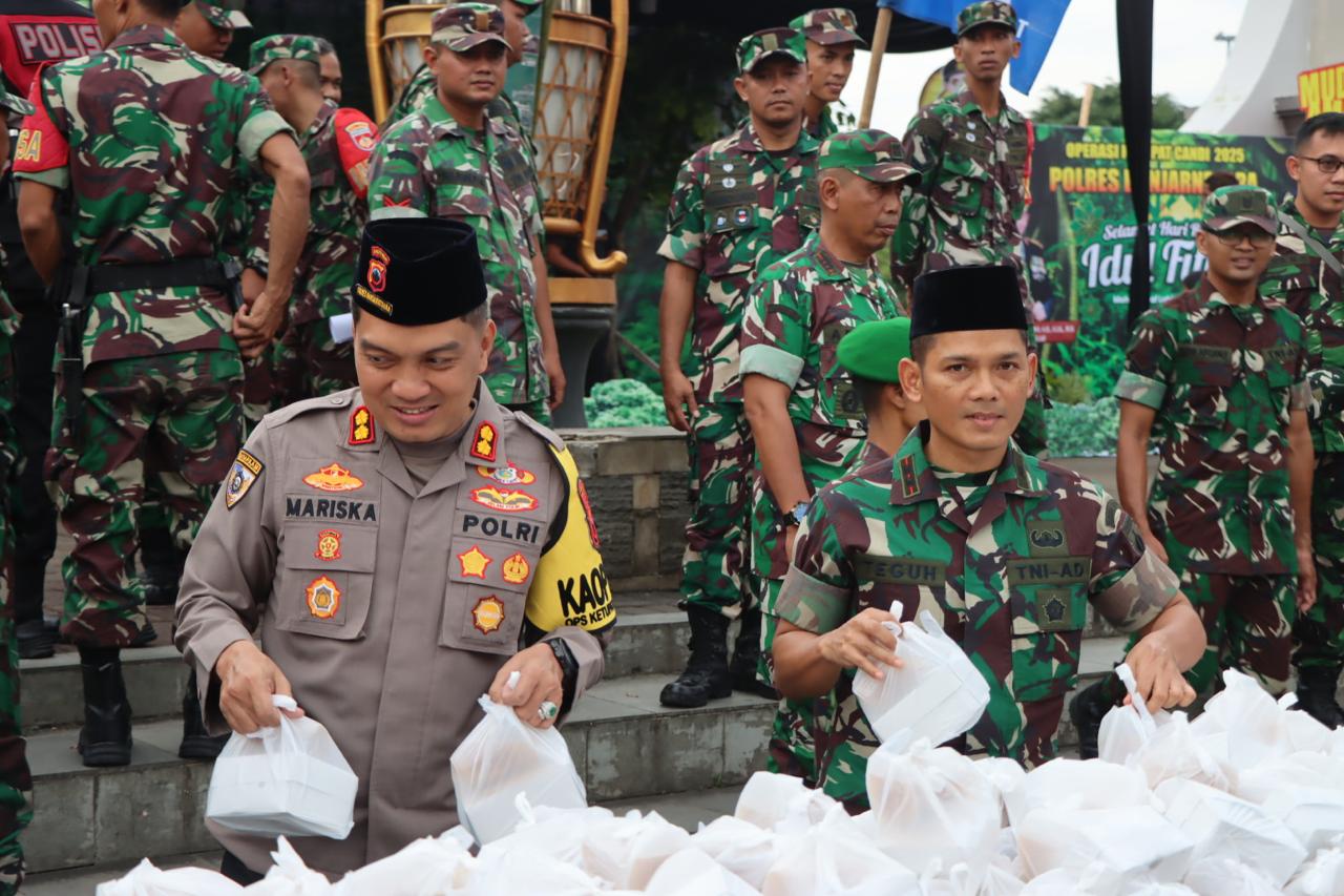 Sinergi Polri-TNI, Kapolres Banjarnegara Bersama Dandim 0704 Banjarnegara Bagi Takil Gratis