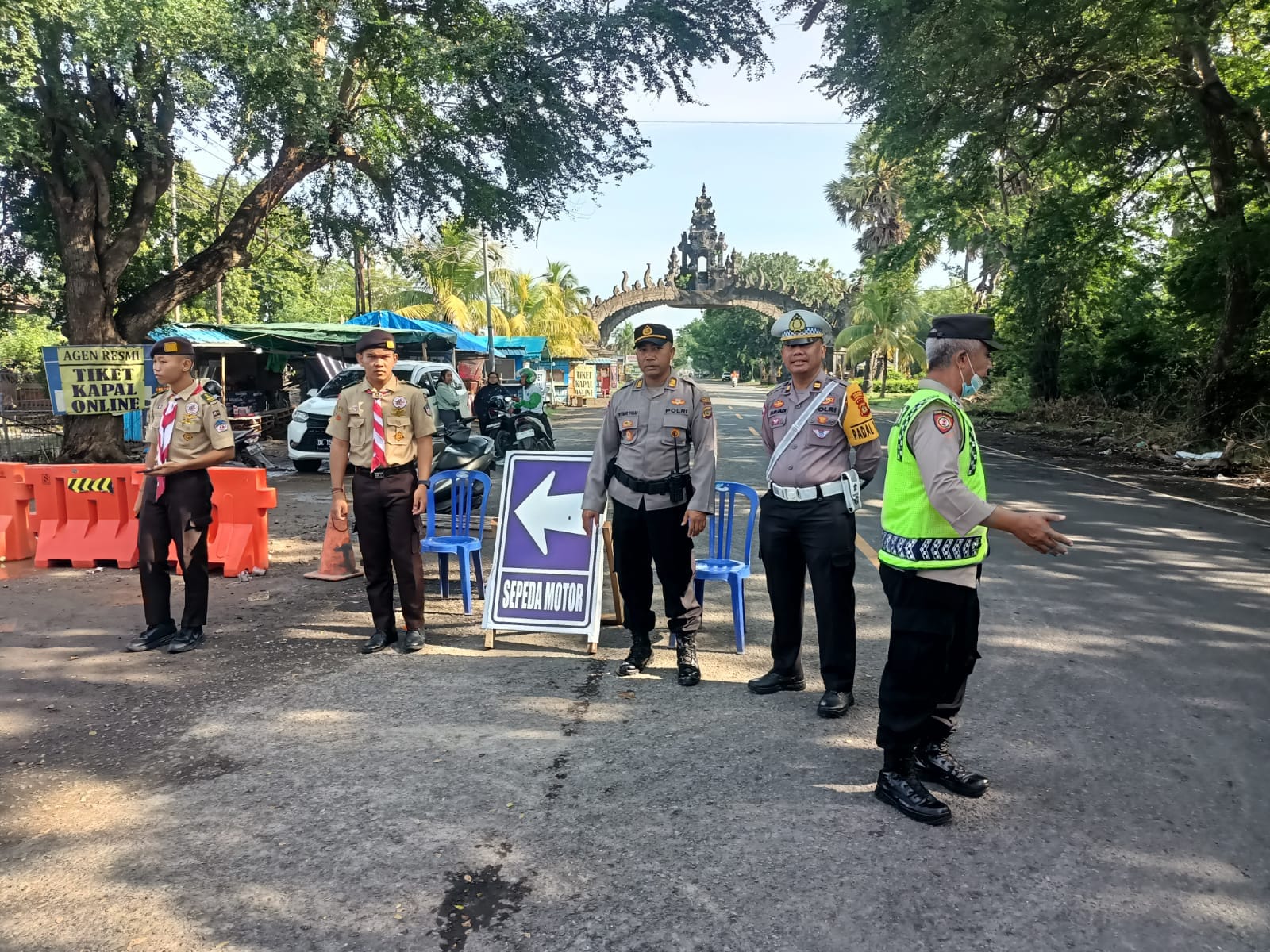 Penyekatan Dan Rekayasa Arus Lalu Lintas Di Terminal Cargo Gilimanuk Berjalan Lancar