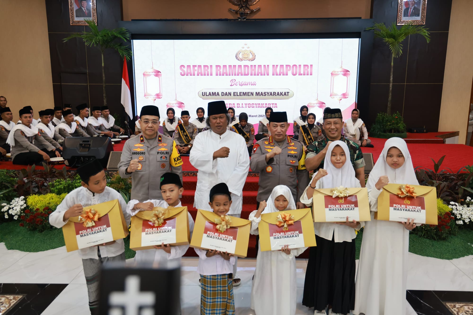 Safari Ramadan di Jogja, Kapolri Tegaskan Pentingnya Sinergi TNI-Polri dan Ulama
