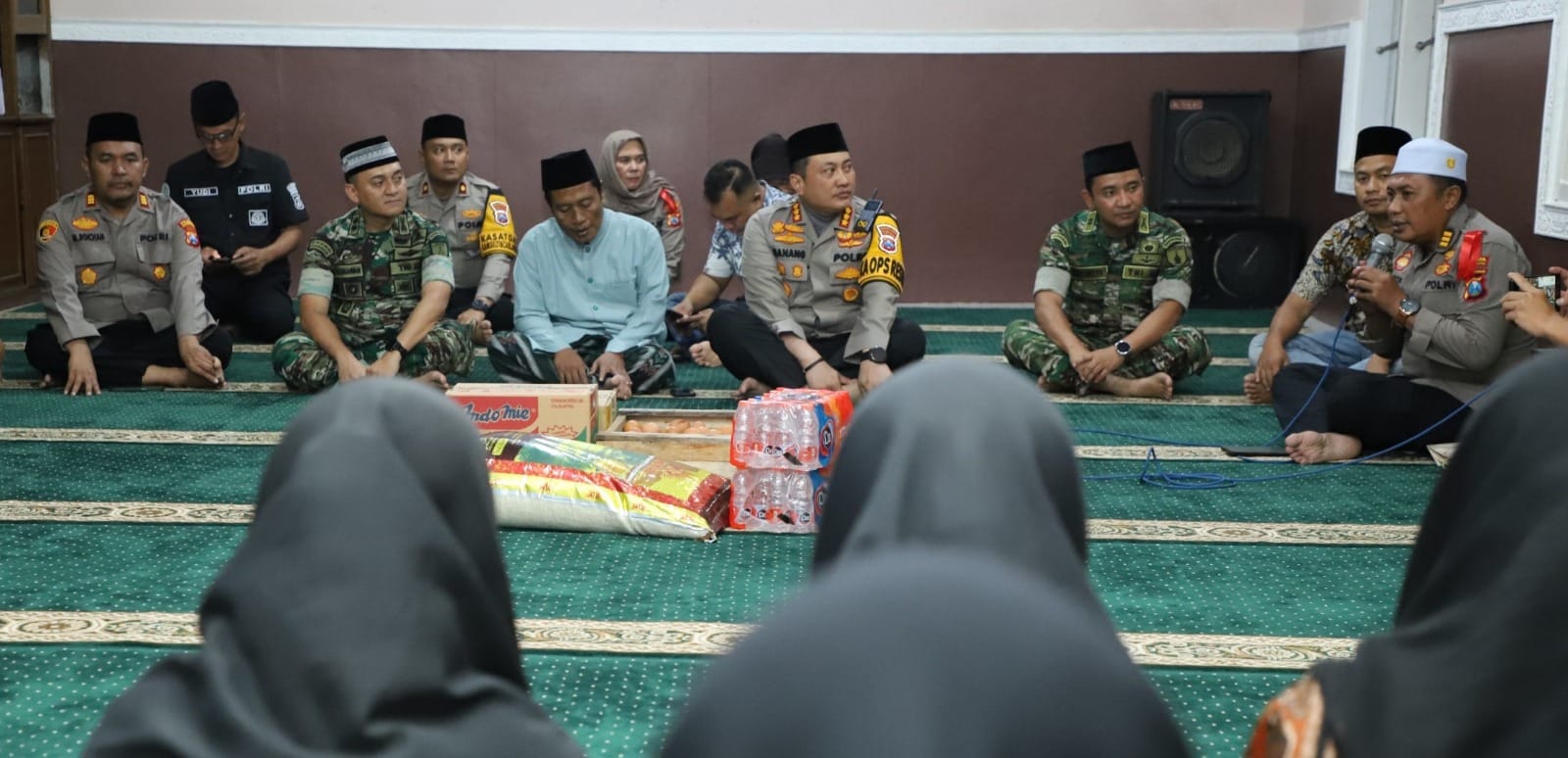 Penuh Makna, Buka Puasa Bersama Anak Yatim Pererat Hubungan TNI-Polri dan Masyarakat