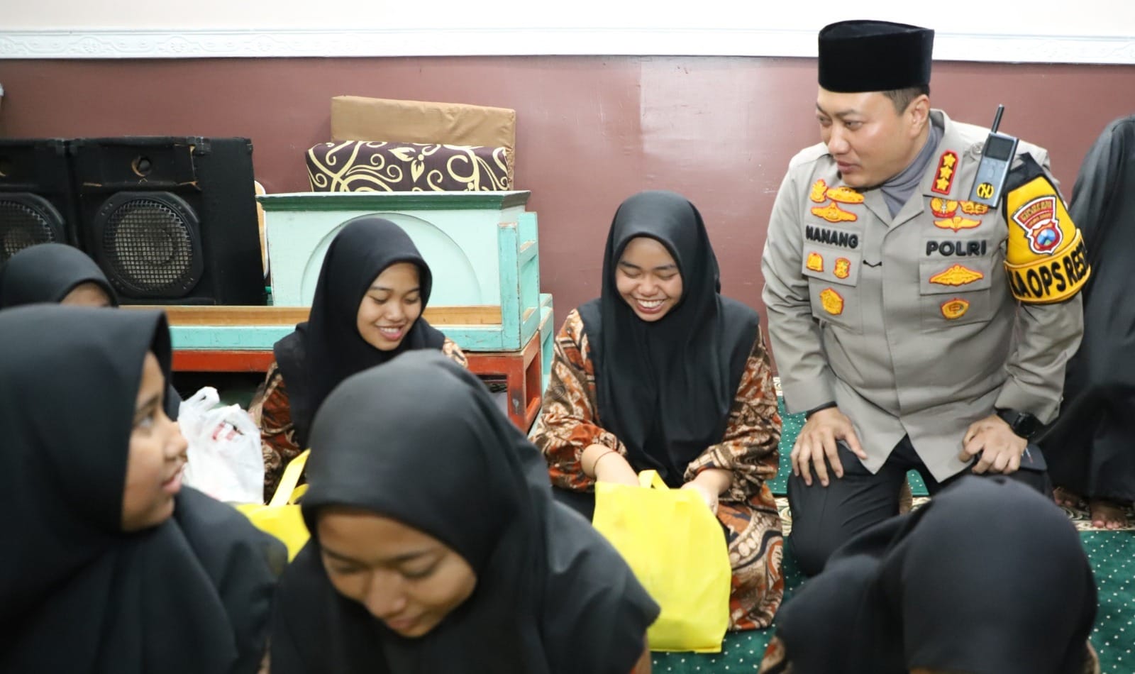 Berbagi Keberkahan, Polresta Malang Kota dan Kodim 0833 Santuni Anak Yatim