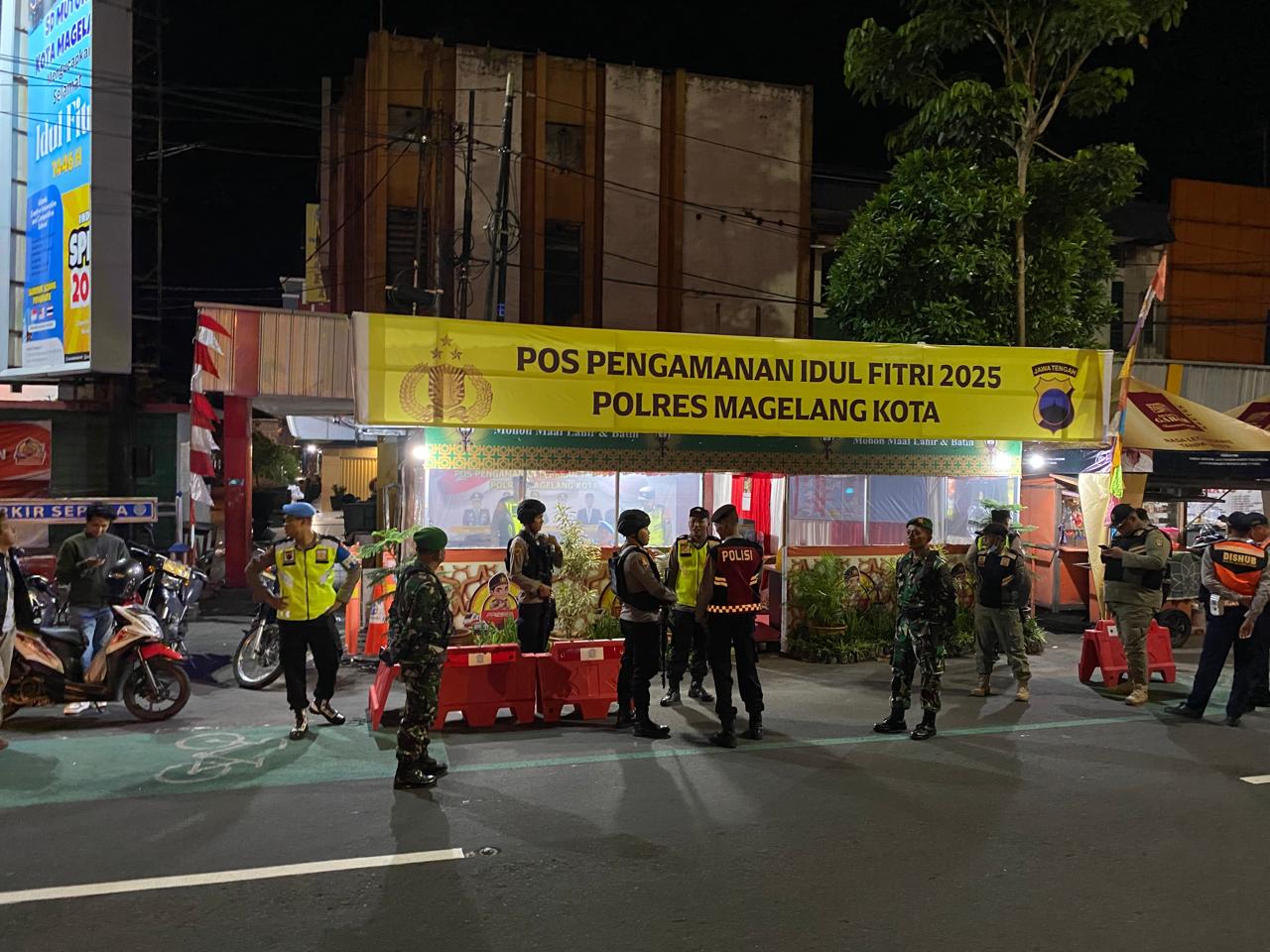 Patroli Gabungan Polres Magelang Kota Siaga Amankan Operasi Ketupat Candi 2025