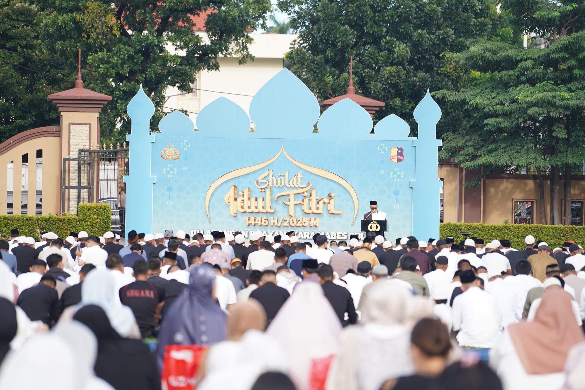Wakapolri dan PJU Polri Salat Idulfitri di Lapangan Bhayangkara, Tegaskan Integritas dan Profesionalisme