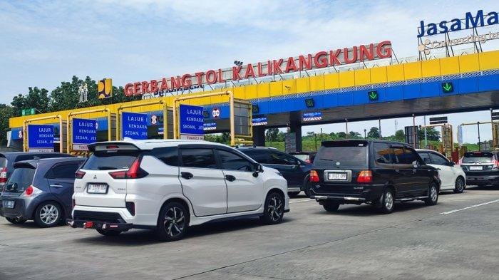 Polda Jateng Berlakukan One Way Lokal untuk Atasi Kepadatan Mudik