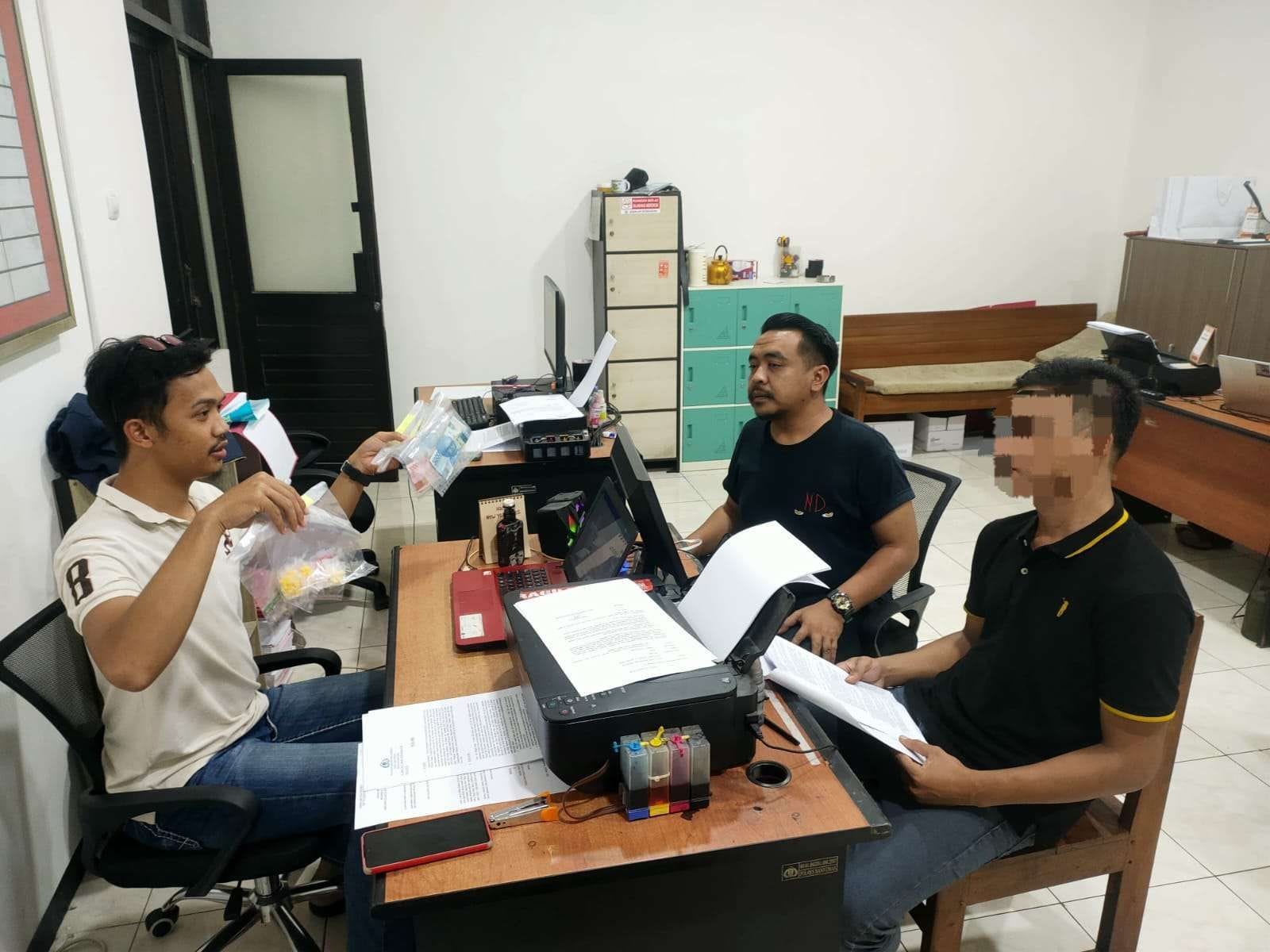 Sat Resnarkoba Polresta Banyumas Tangkap Pengedar Obat Keras di Wangon