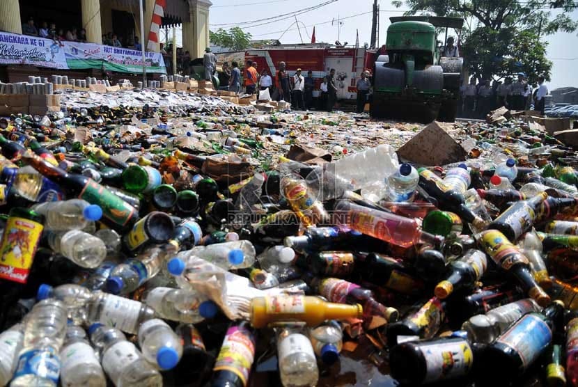 Hasil Operasi Ketupat, 3.500 Botol Miras Dimusnahkan Polrestabes Semarang