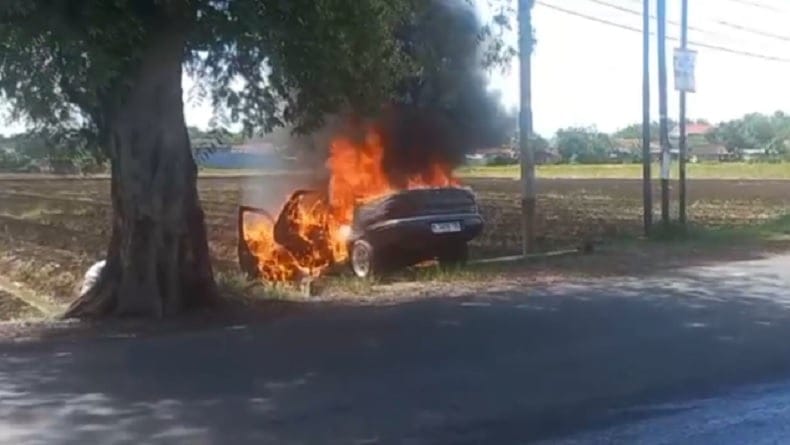 Mobil Keluarga Terbakar Setelah Isi BBM di SPBU Kendal, Penyebab Diselidiki