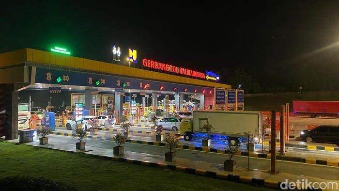 Arus Mudik H-4 Lebaran, Mobil Masuk GT Kalikangkung Kian Ramai