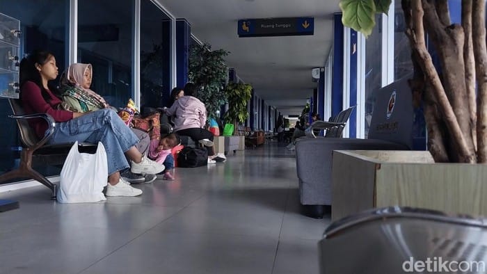 Sehari Jelang Lebaran, Terminal Arjosari Malang Tampak Sepi