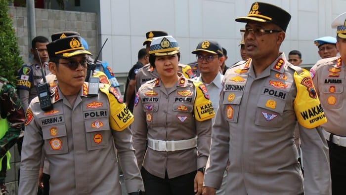 Wakapolda Jateng Tinjau Pospam Artos Magelang untuk Pastikan Kelancaran Arus Mudik