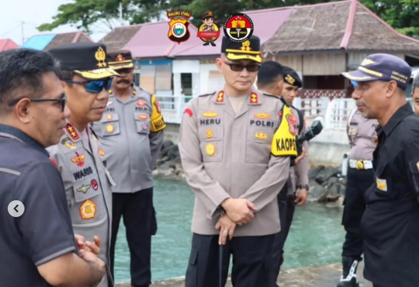 Operasi Ketupat Kie Raha 2025: Kapolda dan Kapolresta Tidore Pastikan Kesiapan Pos Pelayanan di Pelabuhan