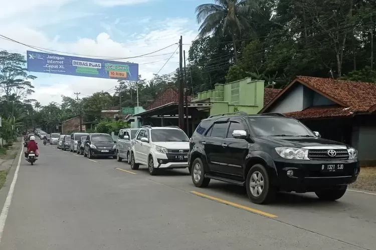 Arus Balik Lebaran di Jalur Ajibarang-Bumiayu Padat Merayap, Pemudik Diminta Bersabar