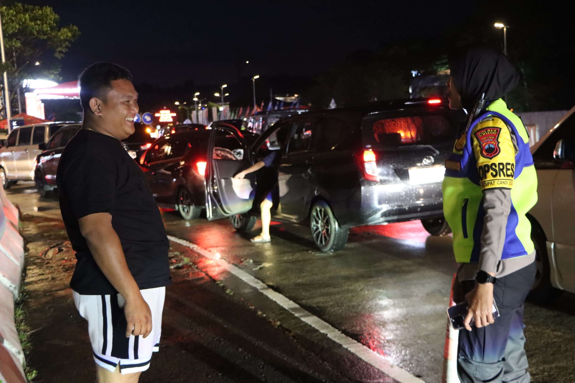 Cegah Kepadatan, Polres Semarang Lakukan Buka Tutup Rest Area Selama Arus Balik