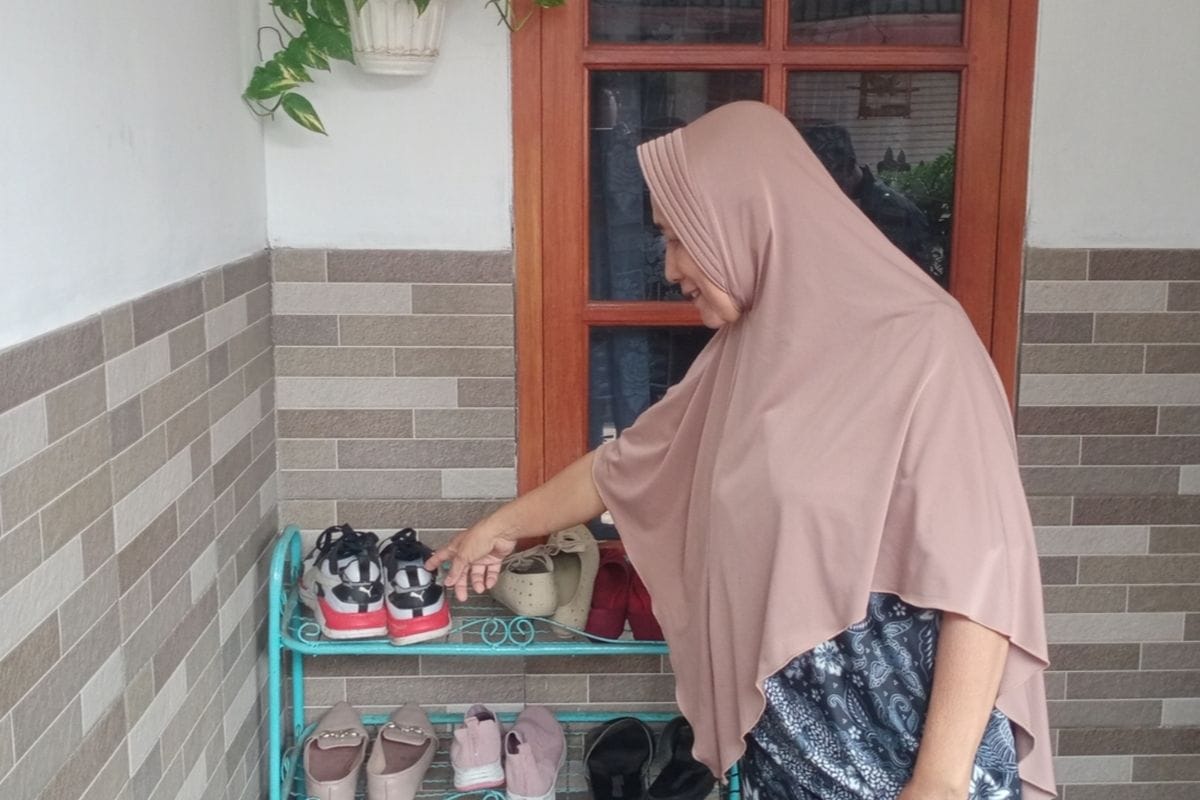 Sepatu Branded Warga Malang Dicuri di Teras Rumah