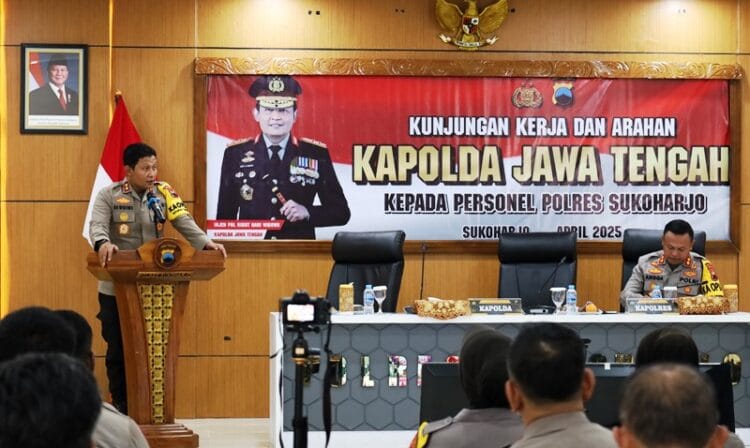Kapolda Jateng Resmikan Masjid dan Beri Arahan Saat Kunjungi Polres Sukoharjo