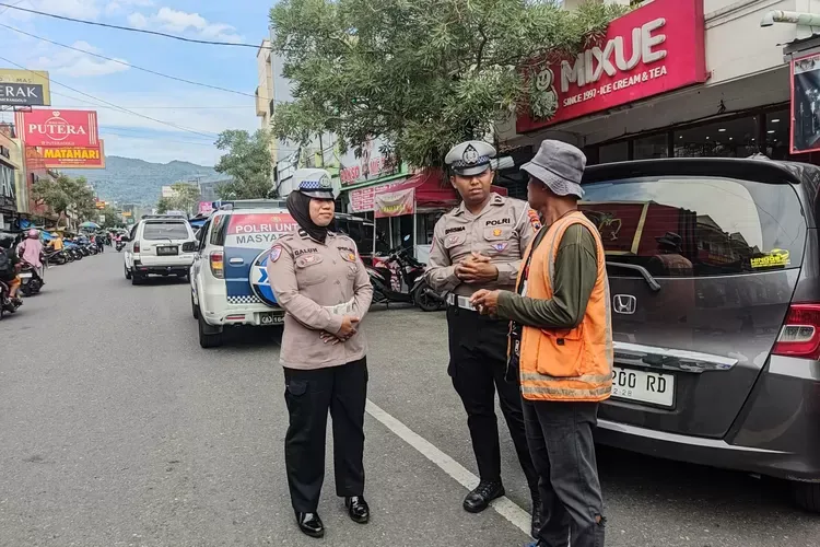 Demi Tertib Lalin, Satlantas Banjarnegara Beri Penyuluhan pada Juru Parkir