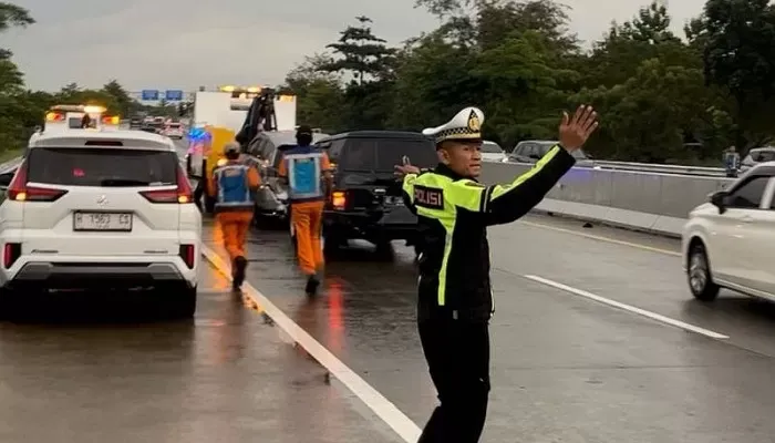 Empat Kendaraan Terlibat Tabrakan Beruntun di Tol Ngawi-Sragen, Begini Kejadiannya