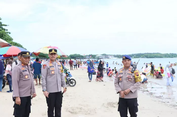 Kapolres Jepara Turun Langsung Pantau Objek Wisata Demi Keamanan Wisatawan