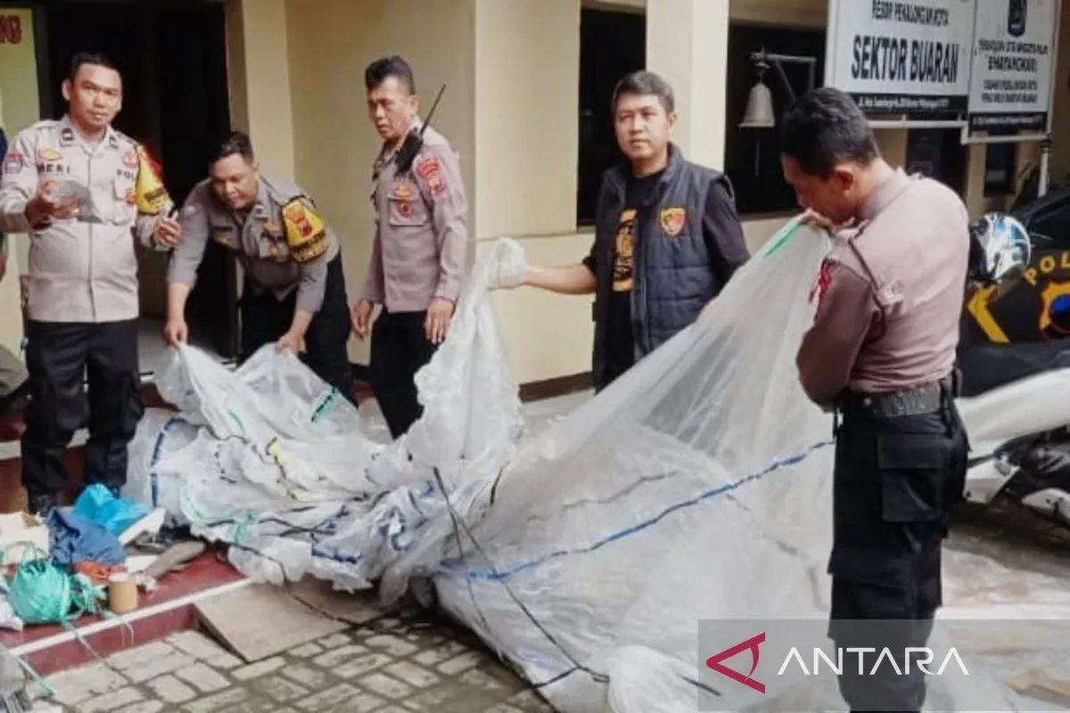 Tujuh Balon Udara Liar Diamankan Polres Pekalongan Kota