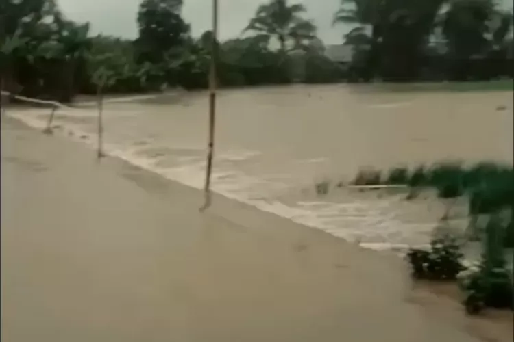 Tanggul Jebol di Banjarsari, BPBD Purbalingga Gerak Cepat Atasi Banjir