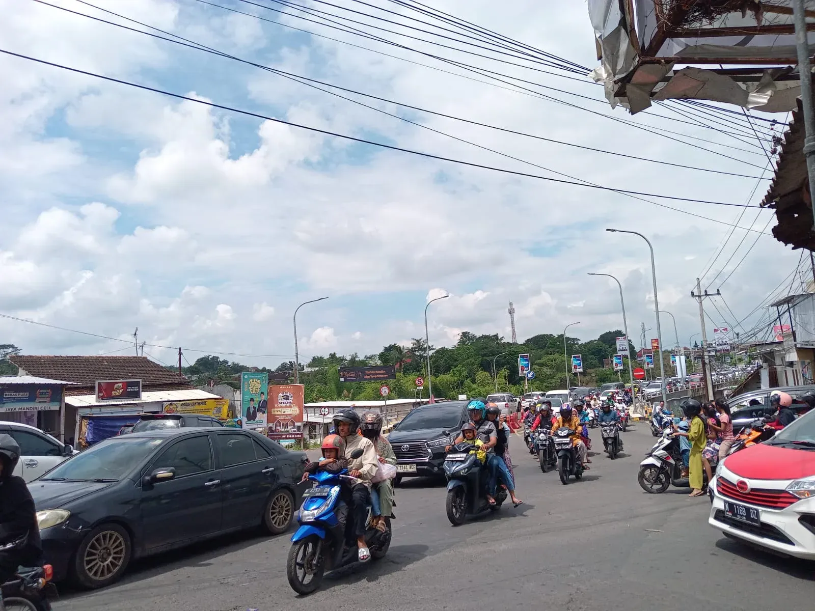 Kemacetan di Kawasan Ki Ageng Gribig Kota Malang Meningkat Tajam