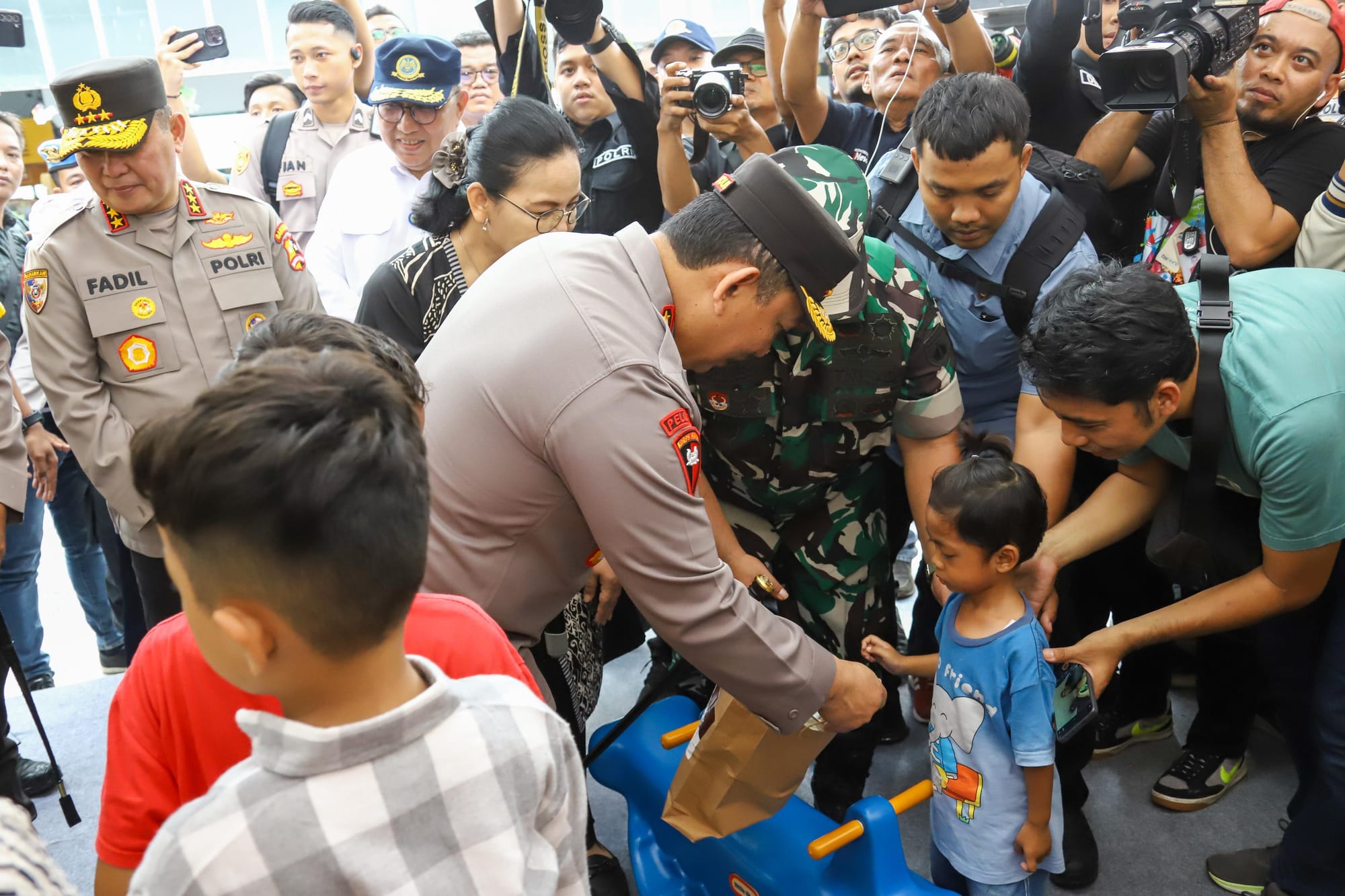 Pantau Arus Balik, Kapolri Kunjungi Stasiun Tawang Semarang