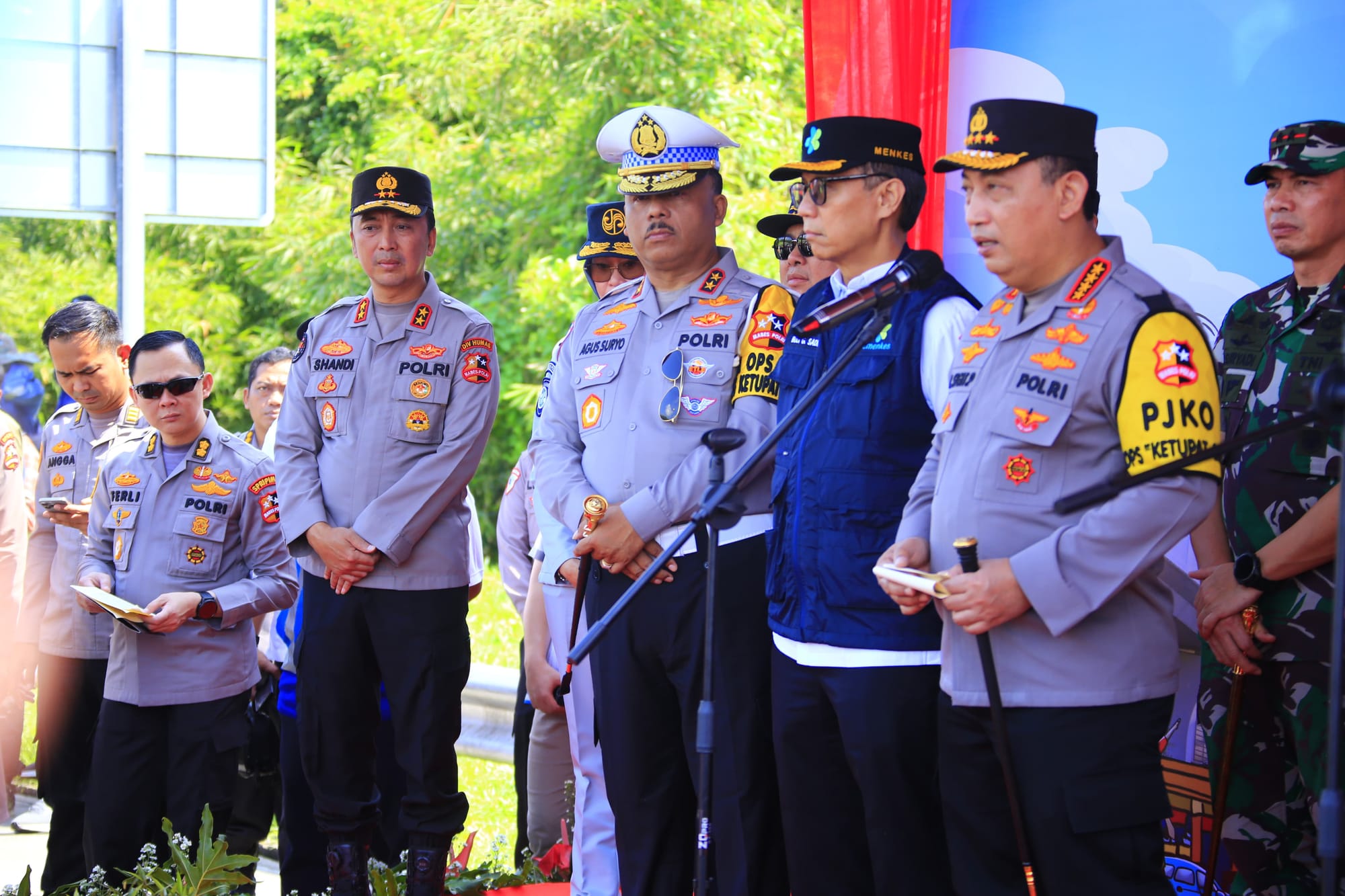 Kapolri Resmikan One Way Nasional untuk Puncak Arus Balik Lebaran di Tol Kalikangkung–Cikampek
