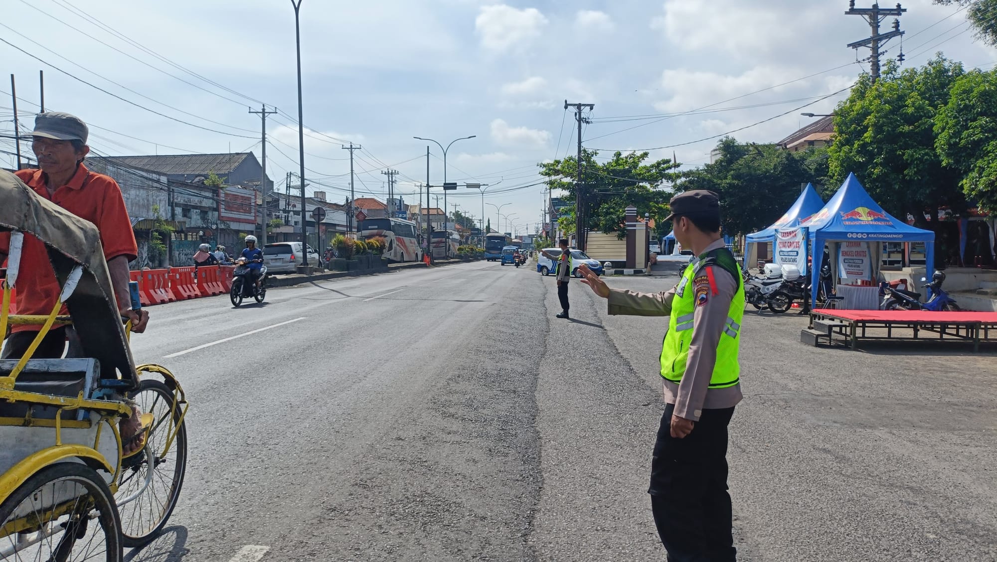Pantura Batang Ramai Tapi Lancar, Pengendara ke Jakarta Didominasi Motor
