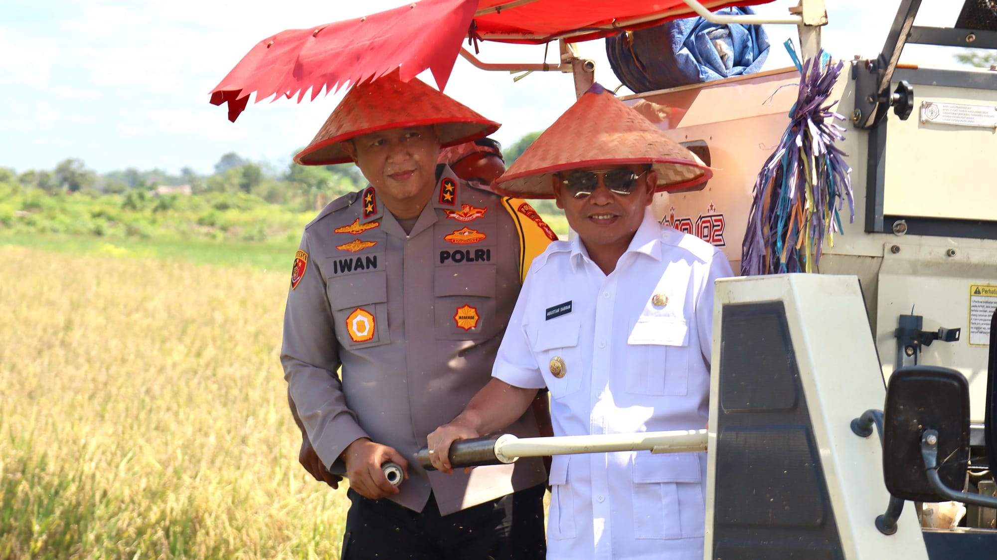 Kapolda Kalteng dan Gubernur Panen Raya Padi Serentak di Pulang Pisau Bareng 13 Provinsi