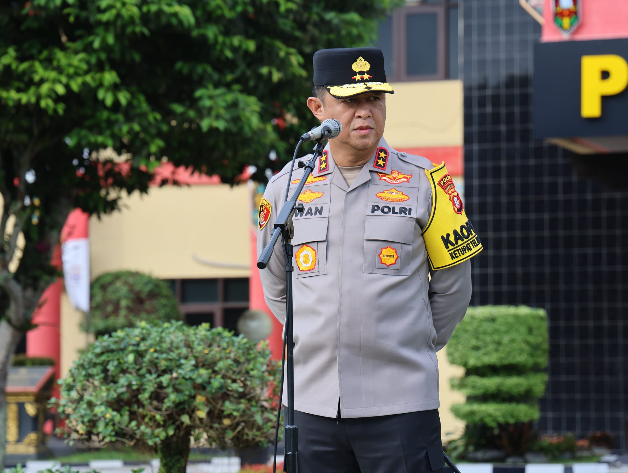 Usai Pimpin Apel Pagi, Kapolda Kalteng Halal Bihalal Bersama Pejabat Utama dan Personel