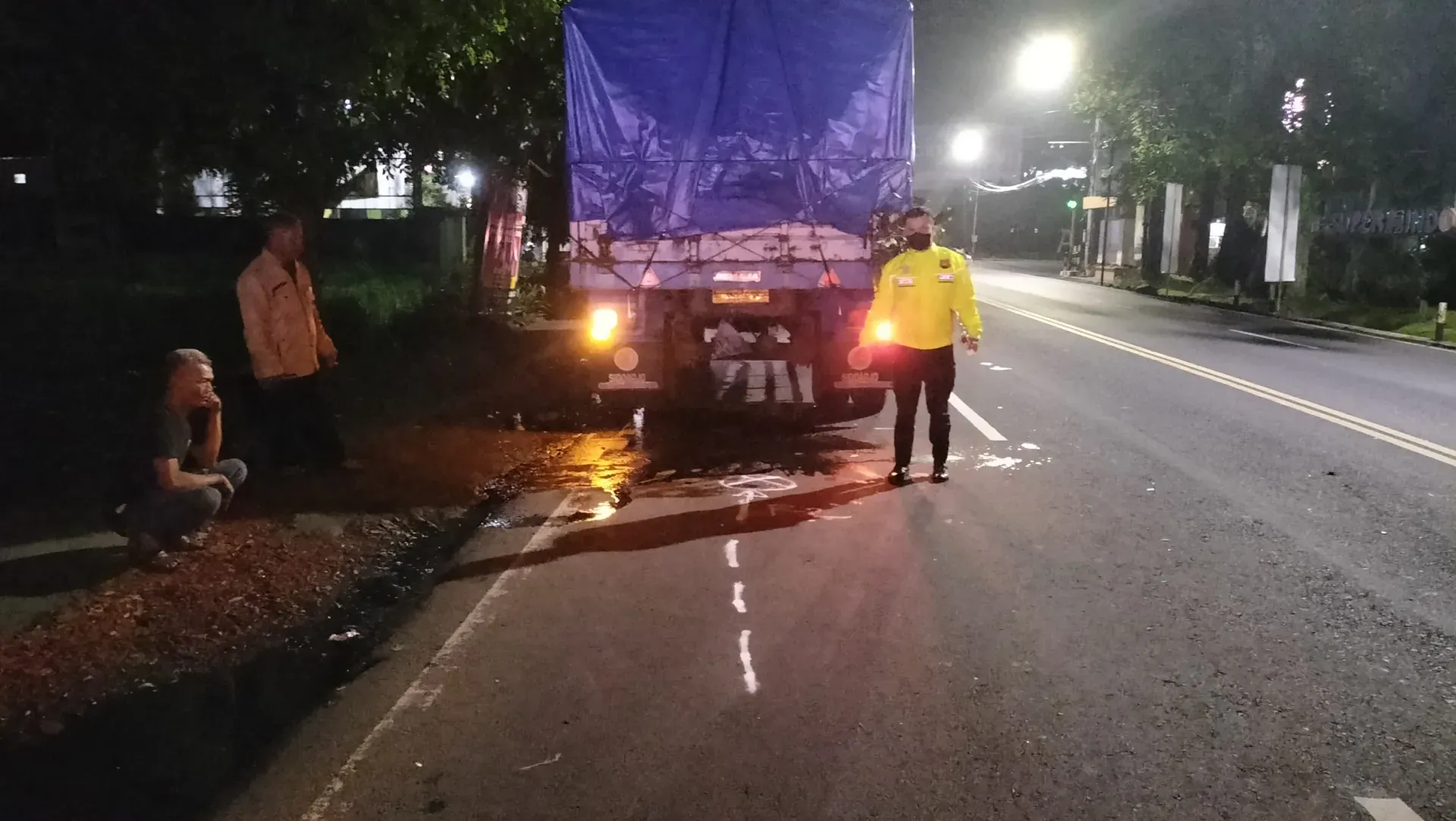Kecelakaan di Jalan Panji Suroso Malang, Mahasiswa Terlibat Tabrakan dengan Truk Mogok
