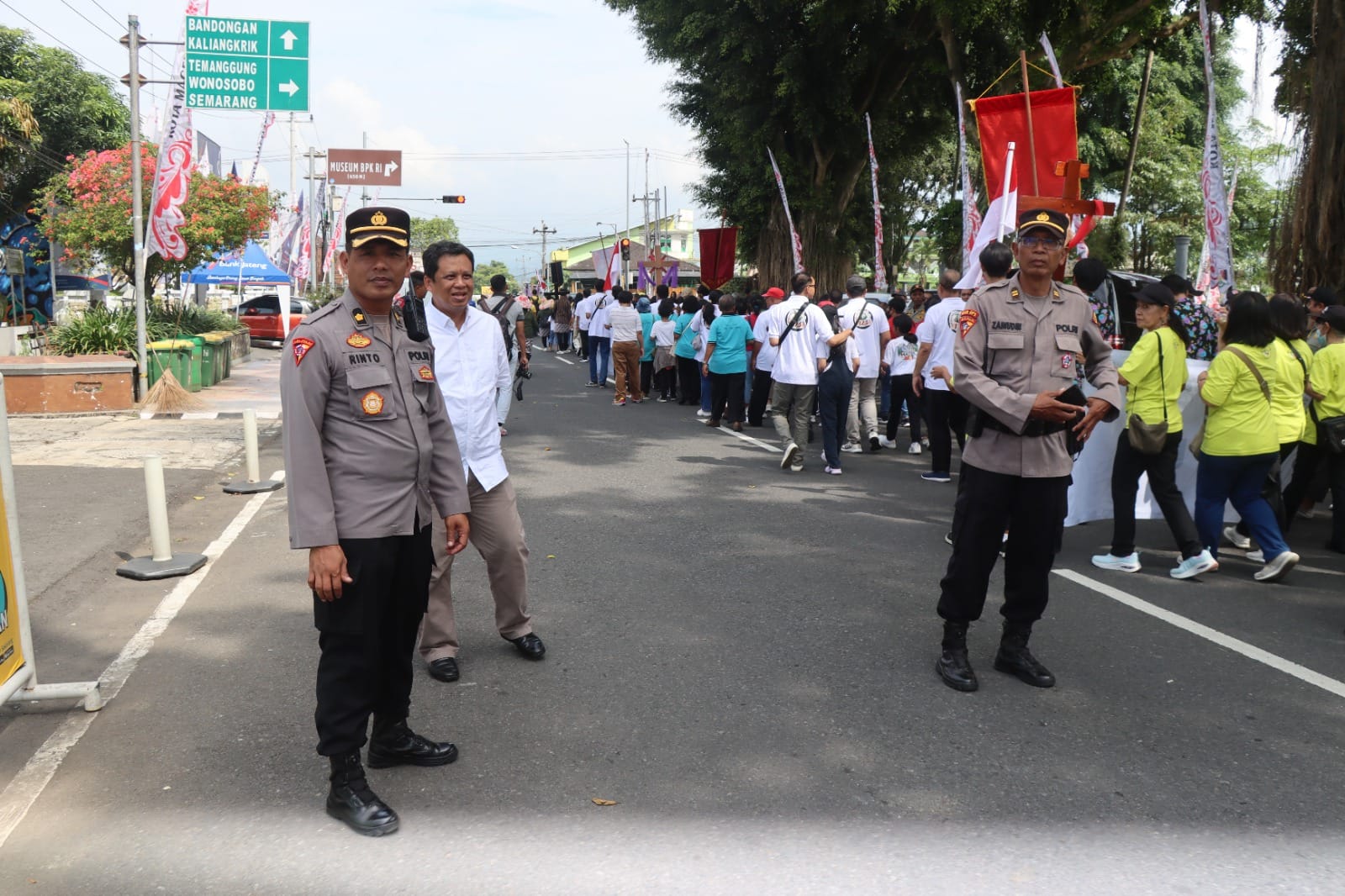 Sinergi Umat dan Aparat, Polres Magelang Kota Sukses Amankan Kirab Paskah
