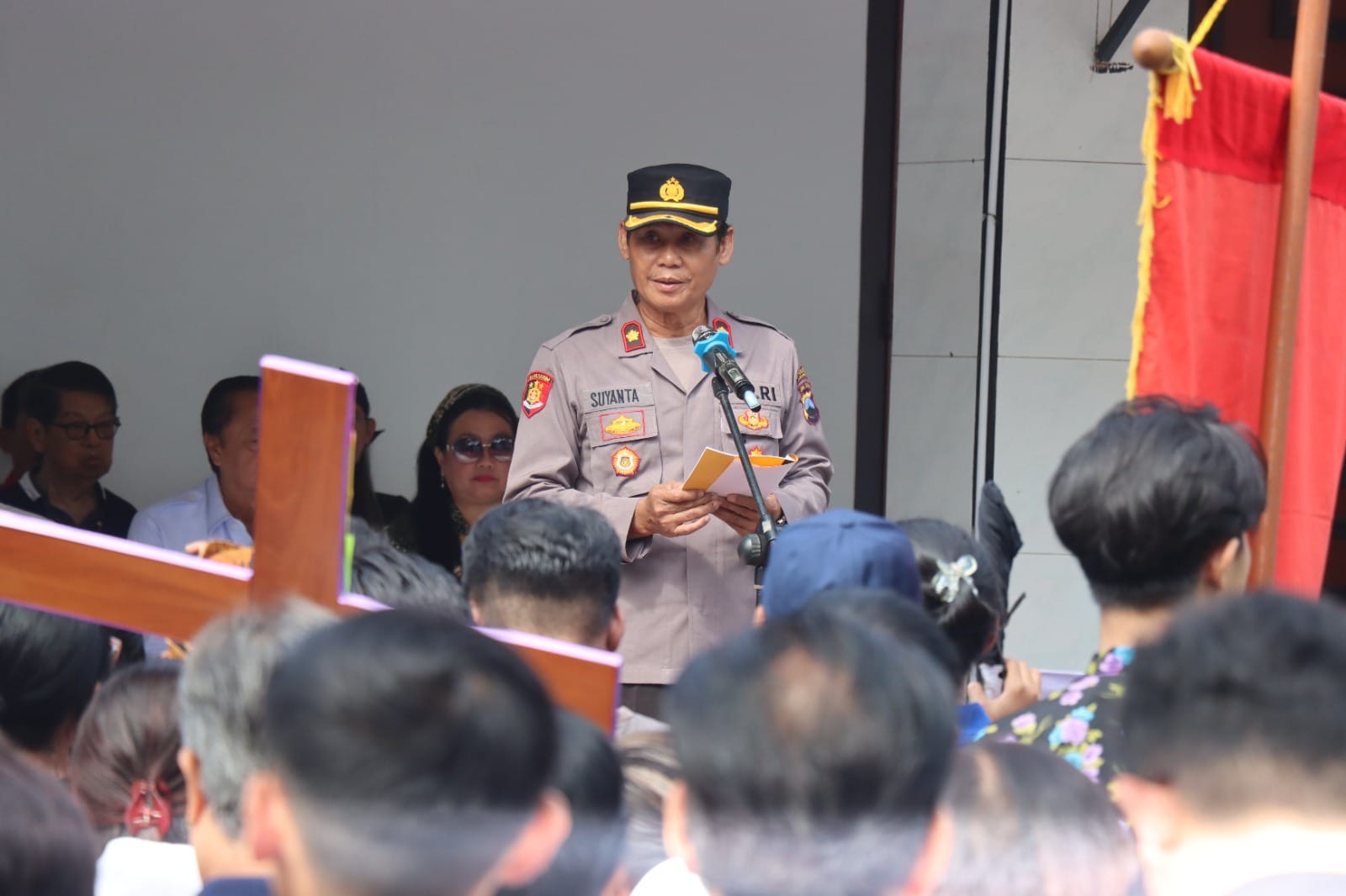 Kirab Salib Pekan Suci Paskah di Magelang Berjalan Lancar Berkat Pengamanan Polres