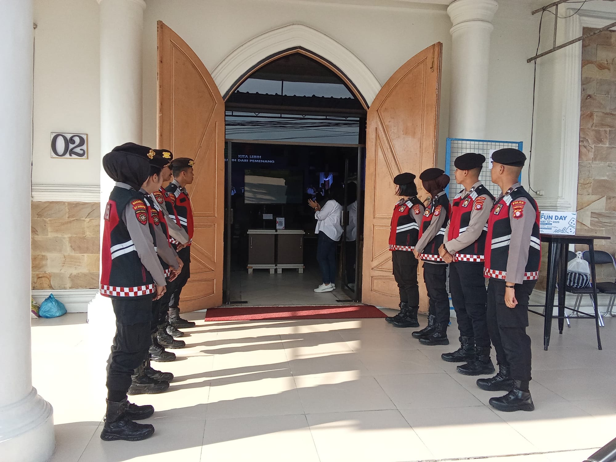 Jamin Kenyamanan Ibadah Paskah, Ditsamapta Polda Kalteng Optimalkan Pengamanan Gereja