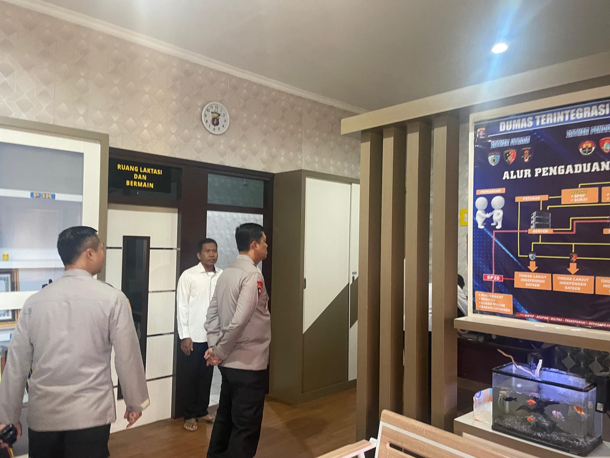 Cek Ruang Pelayanan Dumas, Kapolda Kalteng: Berikan Pelayanan yang Terbaik dan Respek Untuk Masyarakat