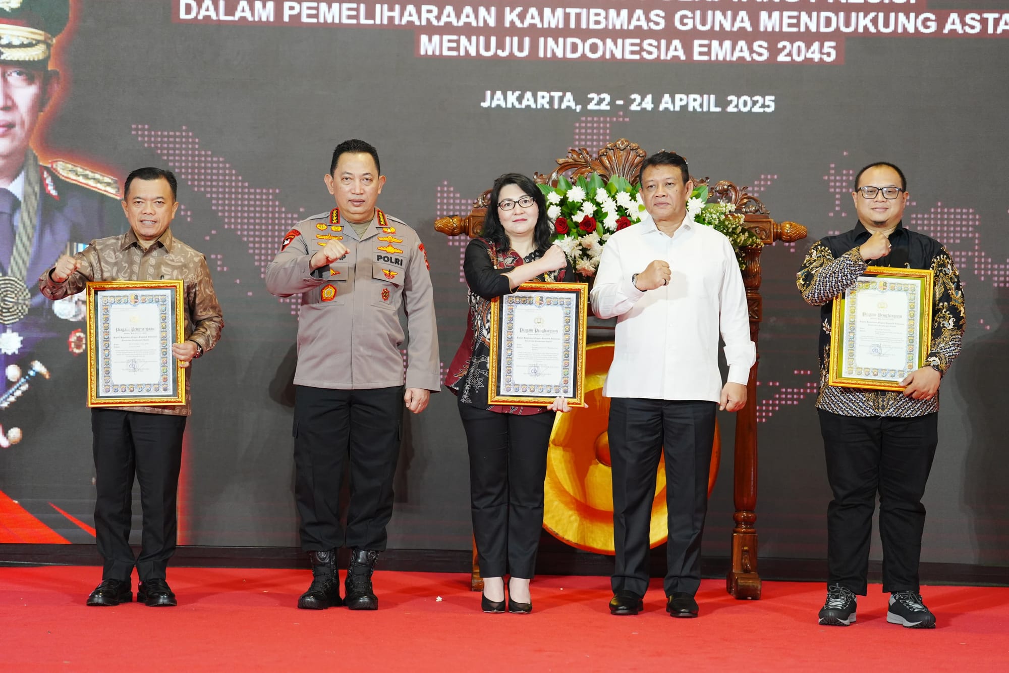 Kapolri Kunjungi Stan Usaha Eks Narapidana Teroris dalam Rakernis Densus 88