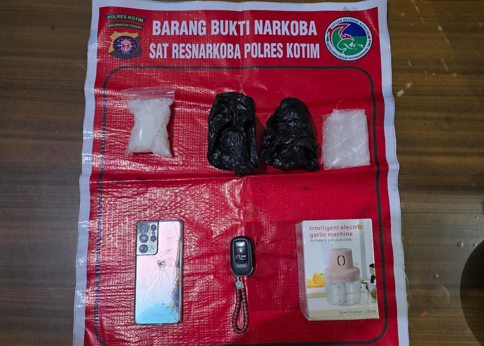 Polres Kotim Tangkap Pengedar Sabu dengan Barang Bukti 100,62 Gram