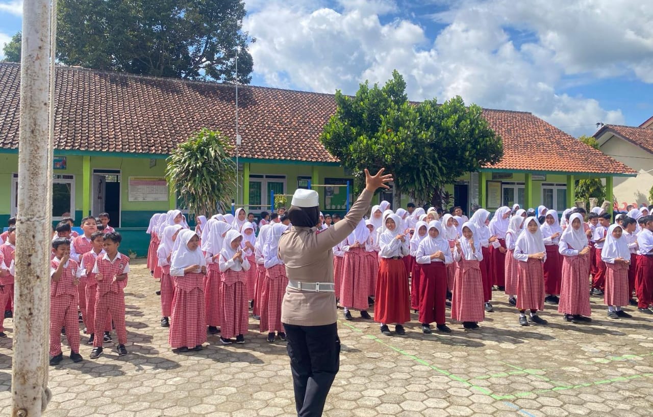 Satlantas Polres Banjarnegara Gelar "Polisi Sahabat Anak", Tumbuhkan Cinta Polri Sejak Dini