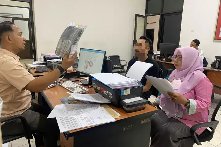 Polresta Banyumas Sita 4.542 Butir Obat Daftar G dan Psikotropika dari Dua Pengedar