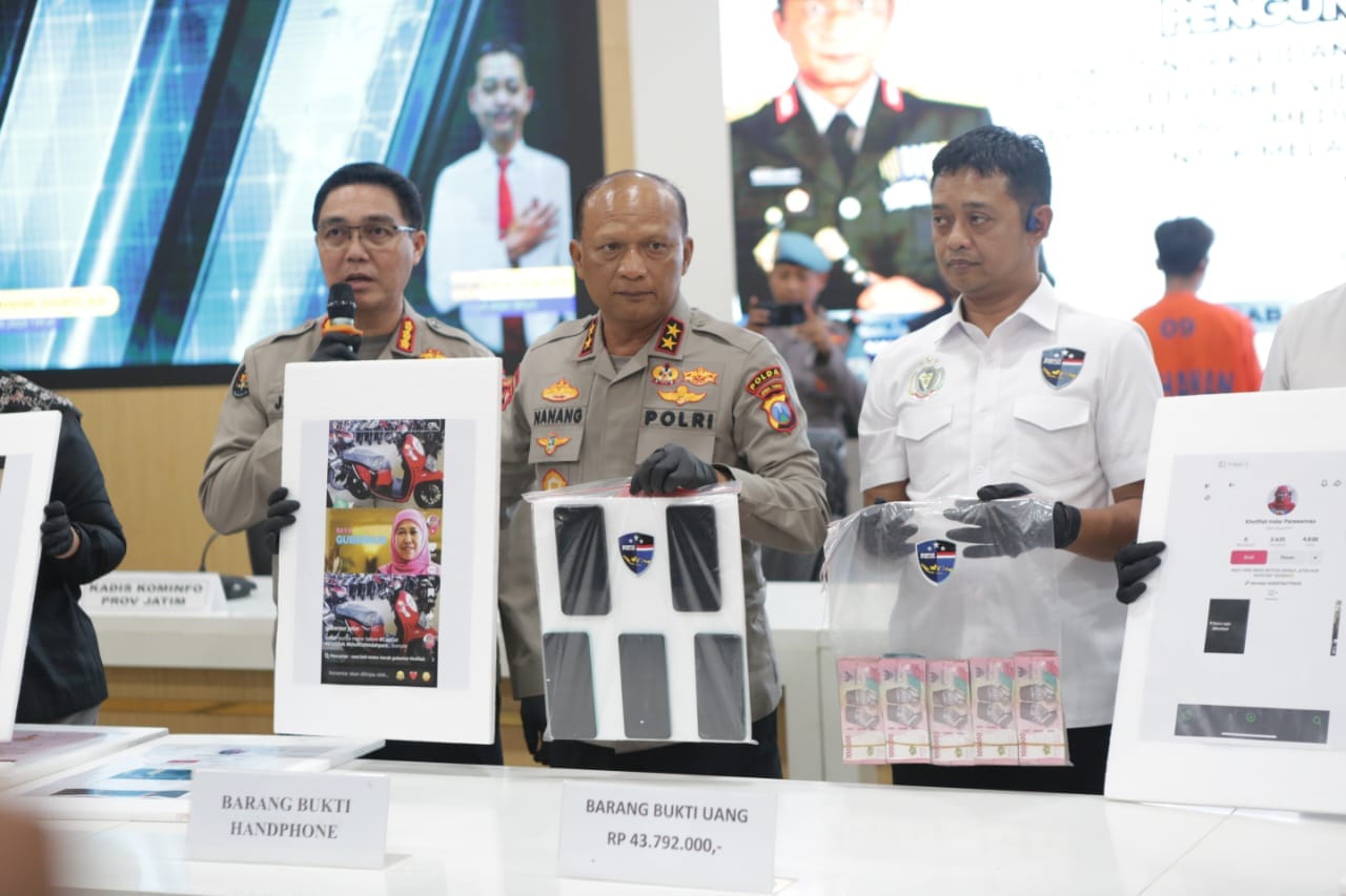 Tiga Tersangka Pembuat dan Penyebar Video Hoax yang Catut Nama Gubernur Diamankan Polda Jatim