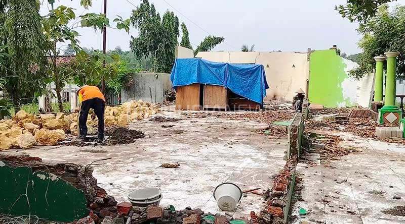 Heboh Kades di Grobogan Diduga Jual Kantor Desa, Camat Angkat Bicara