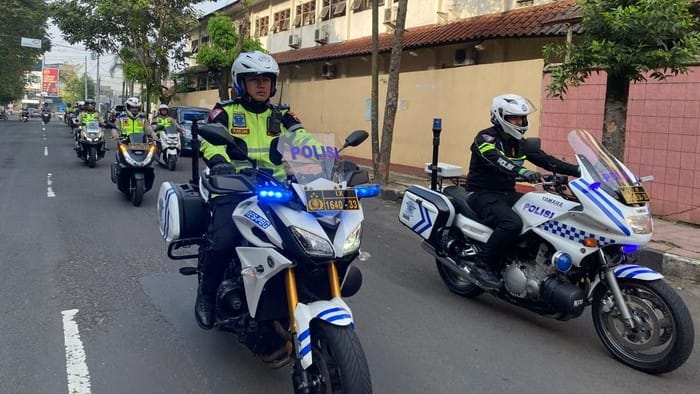 Kapolres Purbalingga Naik Motor Pantau Ibadah Jumat Agung di Sejumlah Gereja