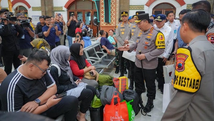 Kapolri Imbau Warga Kelelahan Pilih Kereta Api Saat Arus Balik
