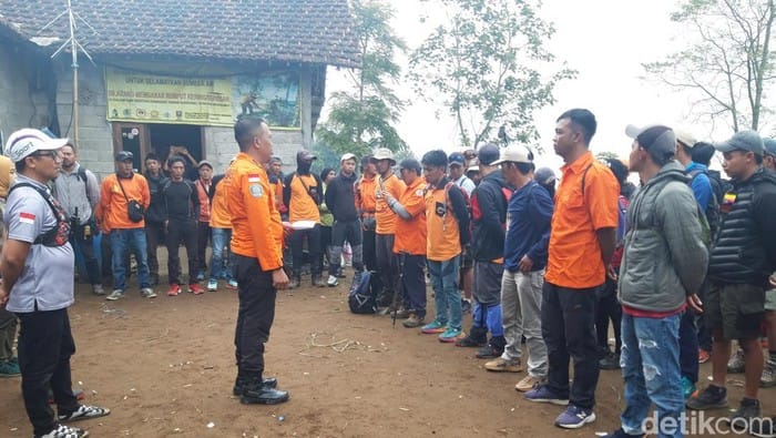 SAR Perluas Area Pencarian ASN Temanggung yang Hilang di Gunung Merbabu