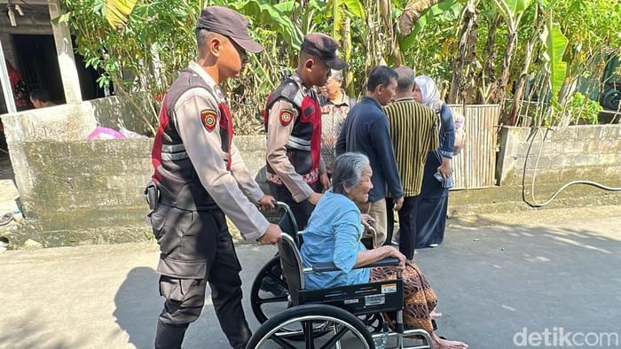 Polres Klaten Cepat Tanggap, Kerahkan Personel Evakuasi Korban Keracunan Massal